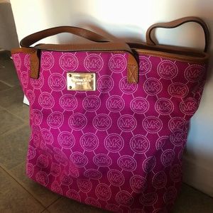 Micheal Kors Small Tote